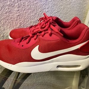 WOMEN'S NIKE AIR MAX